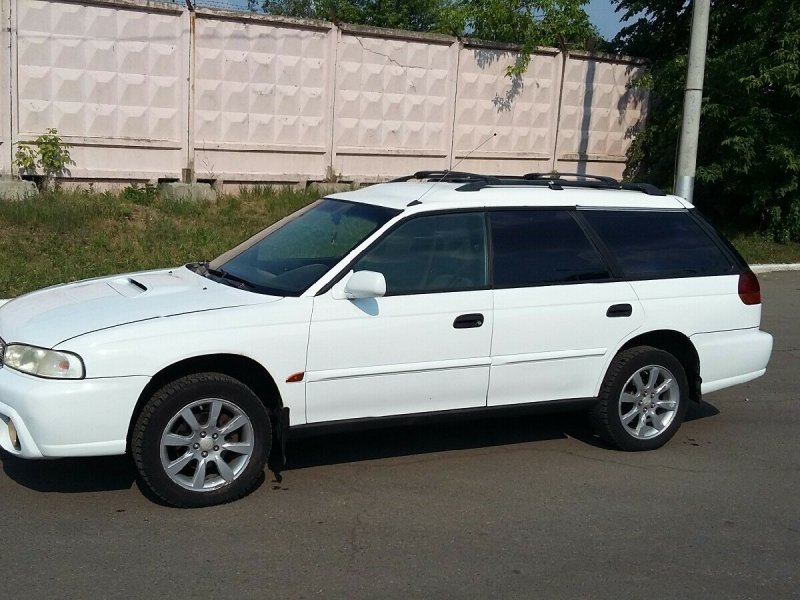 Subaru Legacy 1998 универсал