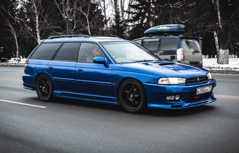 Subaru Legacy bg