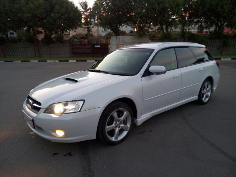 Subaru Legacy 2004 года