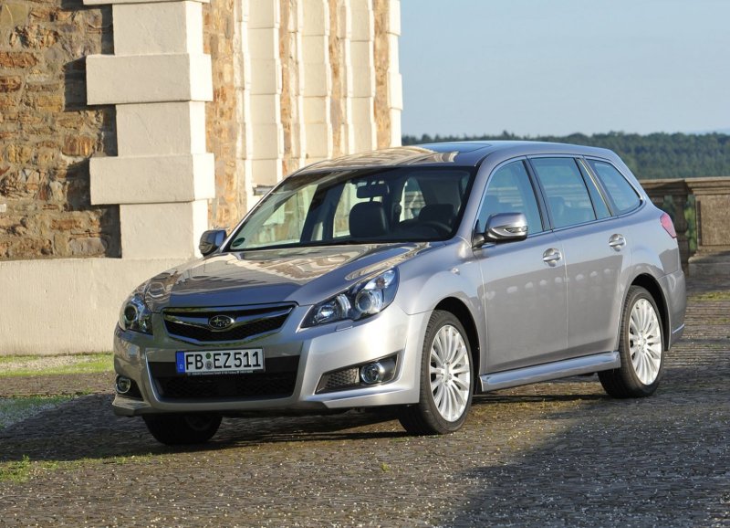 Subaru Legacy 2010 универсал