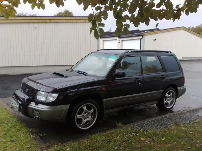 Subaru Forester 2000