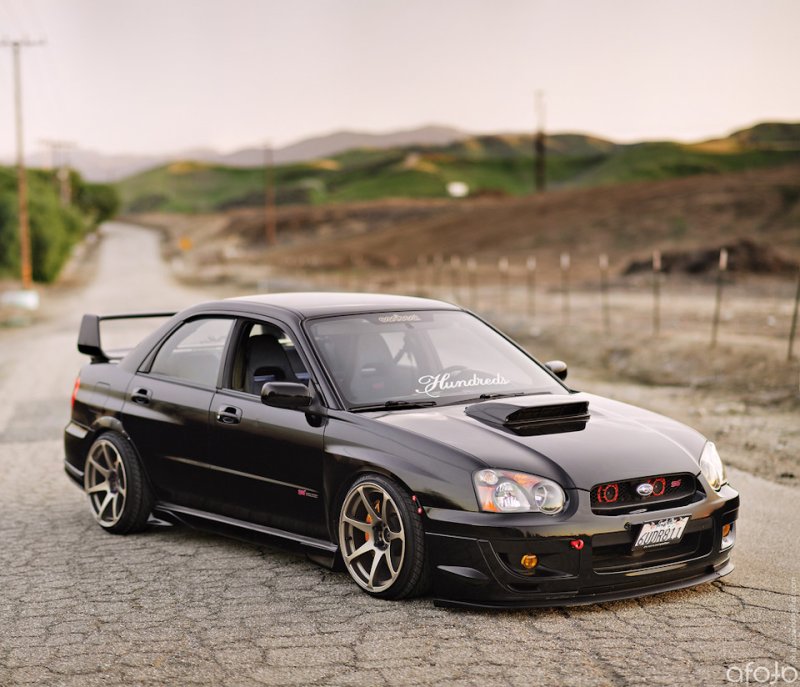 Subaru Impreza WRX черная