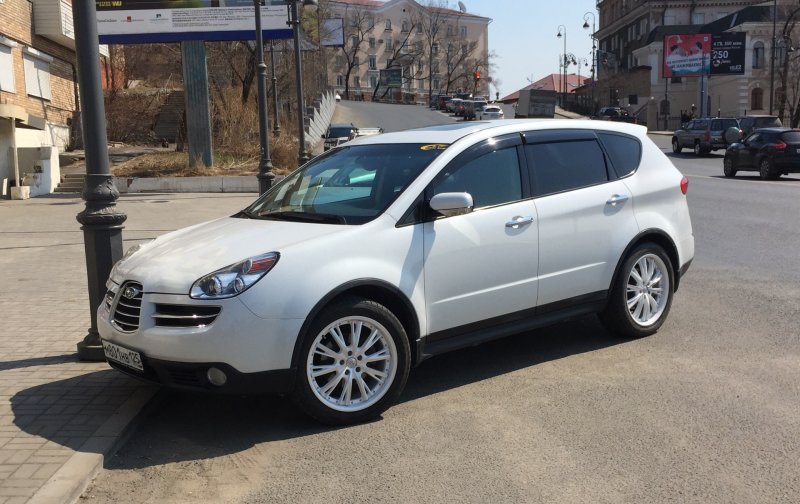 Subaru Tribeca b9 White