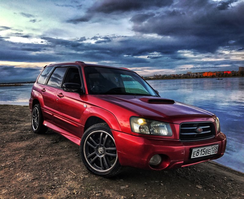 Subaru Forester 2003 год