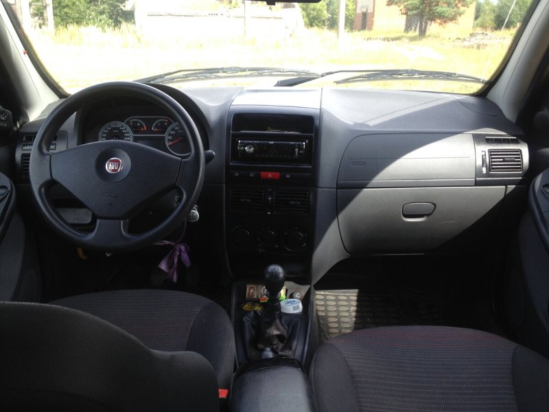 Fiat Albea 2008 салон