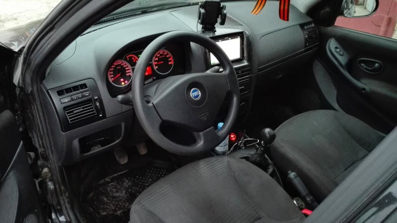 Fiat Albea салон