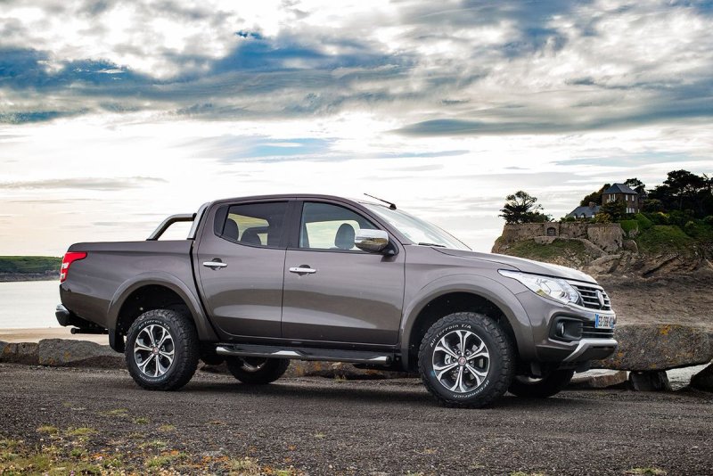 Fiat пикап Fullback