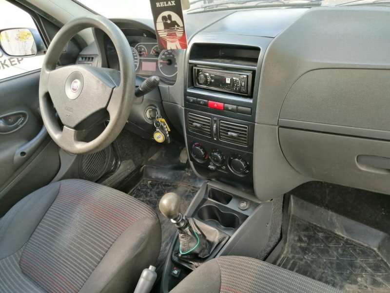 Fiat Albea 2007 салон