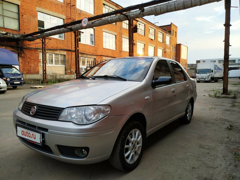 Машина Fiat Albea