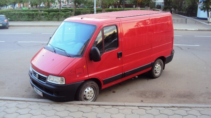 Fiat Ducato 2011 красный