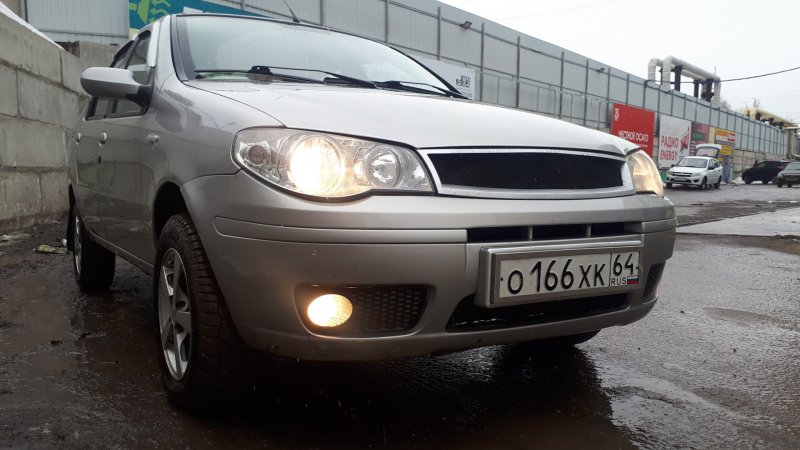 Решетка радиатора Fiat Albea
