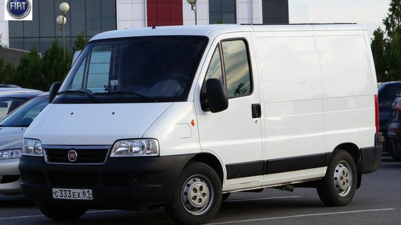 Белый Fiat Ducato 244