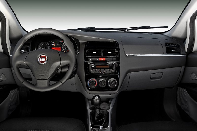 Fiat linea 2015 салон