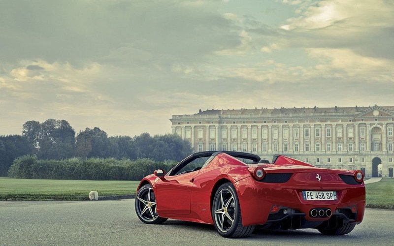 Феррари 458 Италия