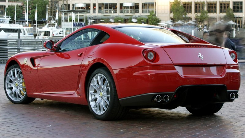 Машина Ferrari 599 GTB Fiorano