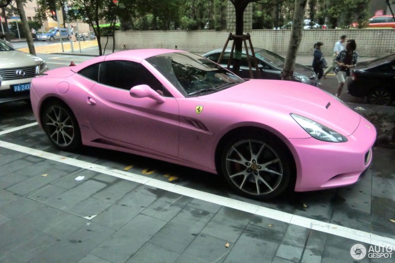 Ferrari California Pink