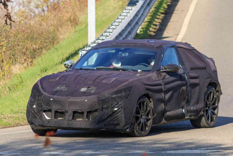 New Ferrari 2023 Purosangue