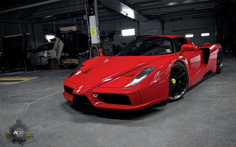 Ferrari Enzo Black Wheels