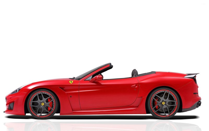 Ferrari сбоку