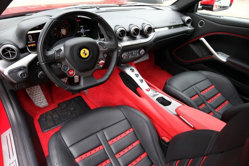 Ferrari f12 Berlinetta салон