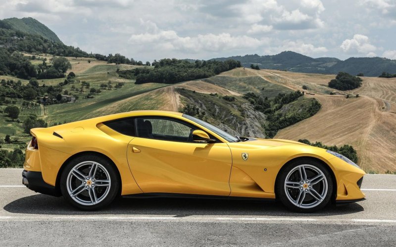 Ferrari 812 Суперфаст