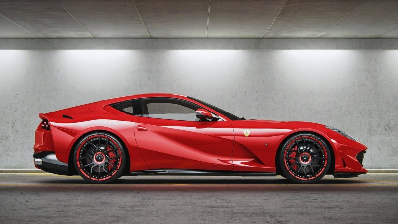 Ferrari 812