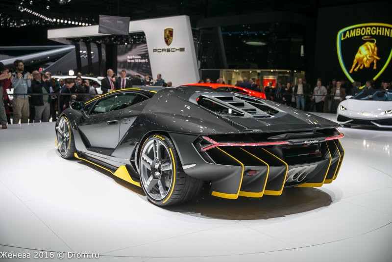 Спорткар Lamborghini Centenario