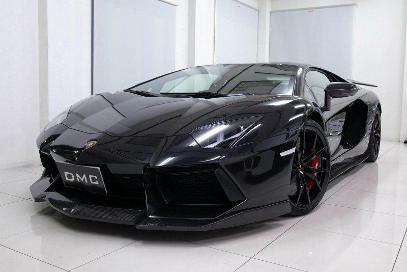 Суперкар Lamborghini Aventador