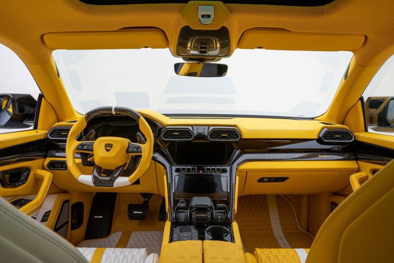Lamborghini Urus Mansory venatus 2022 салон