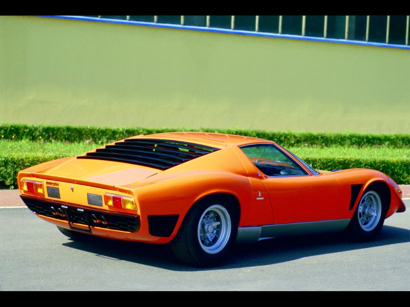 Lamborghini Miura SVJ