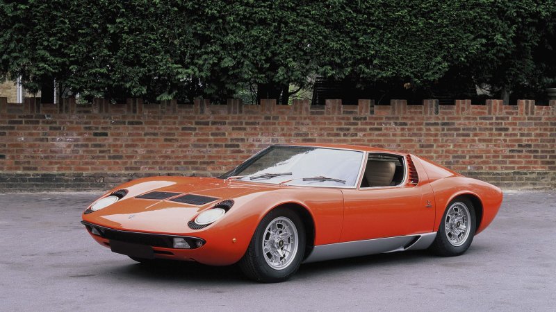 Miura Lamborghini 12:9