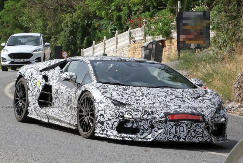 Lamborghini Aventador 2023 новый
