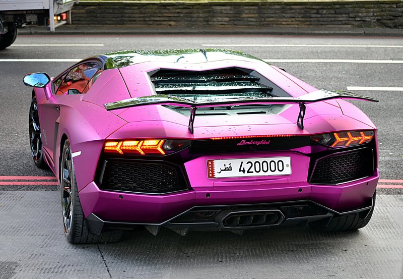 Lamborghini Aventador lp700