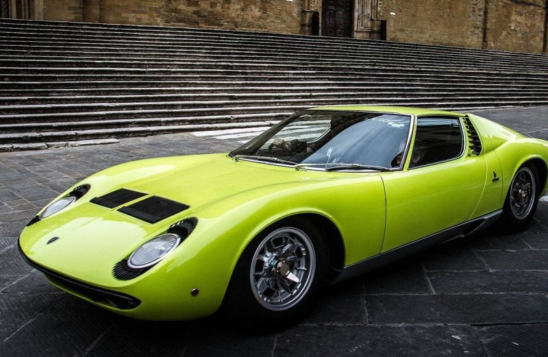 Lamborghini Miura