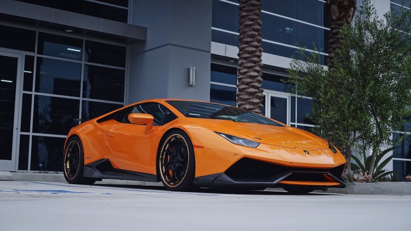 Lamborghini Huracan 2020 оранжевый