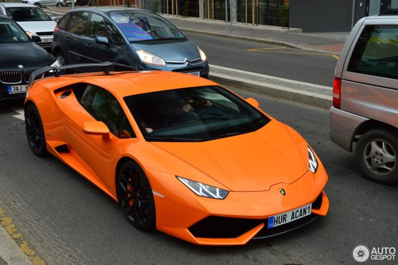 Lamborghini Huracan оранжевая