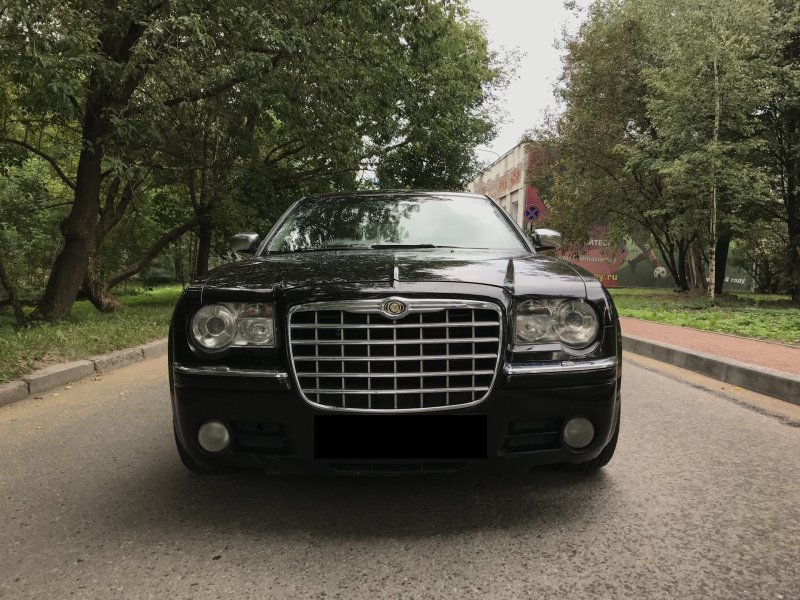 Chrysler 300c Black