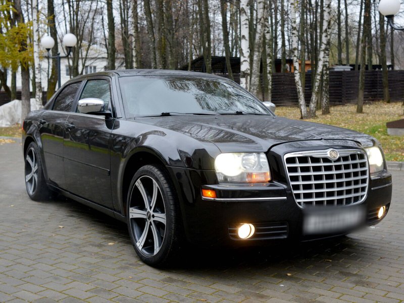 Chrysler 300c черный