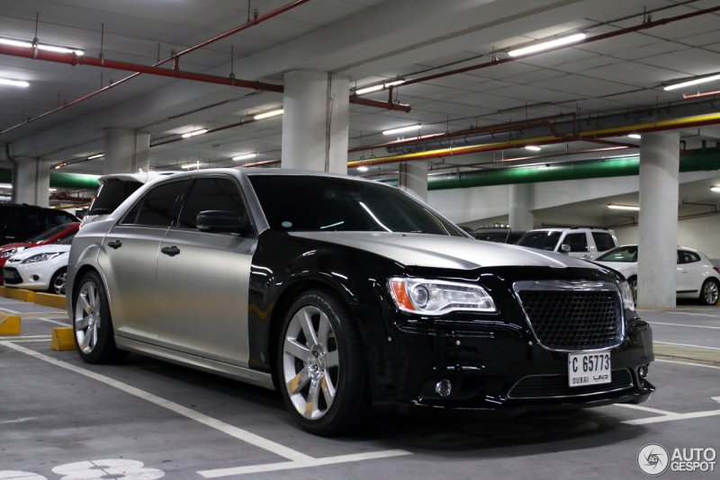 Крайслер 300c srt8