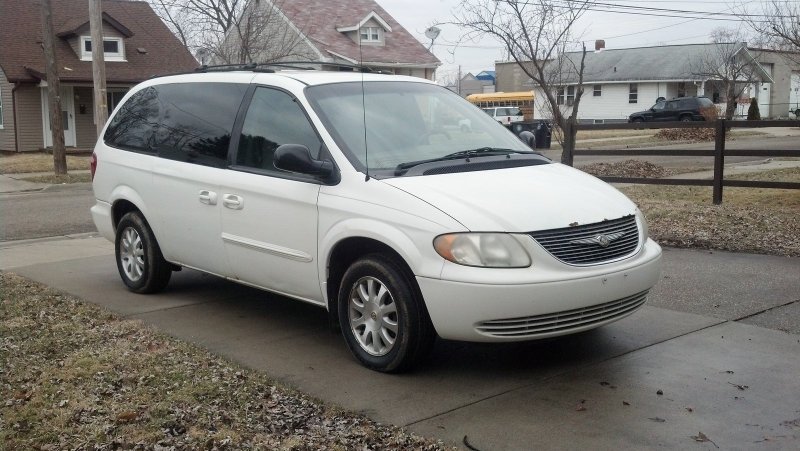 Chrysler Town Country 2001