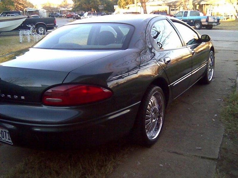 Chrysler Concorde, 2001