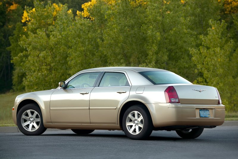 2005 Chrysler 300 LX