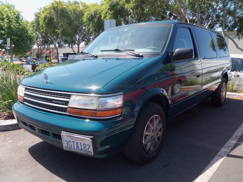 Plymouth Voyager 1994