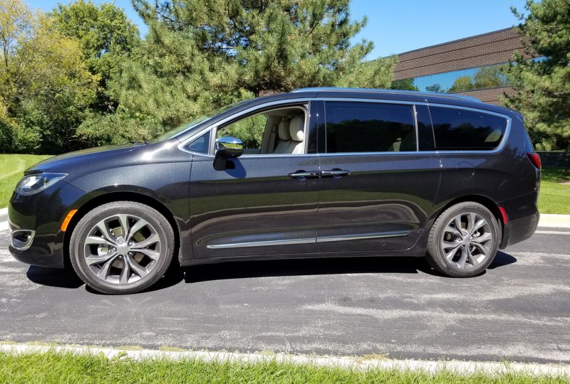 Chrysler Pacifica 2016