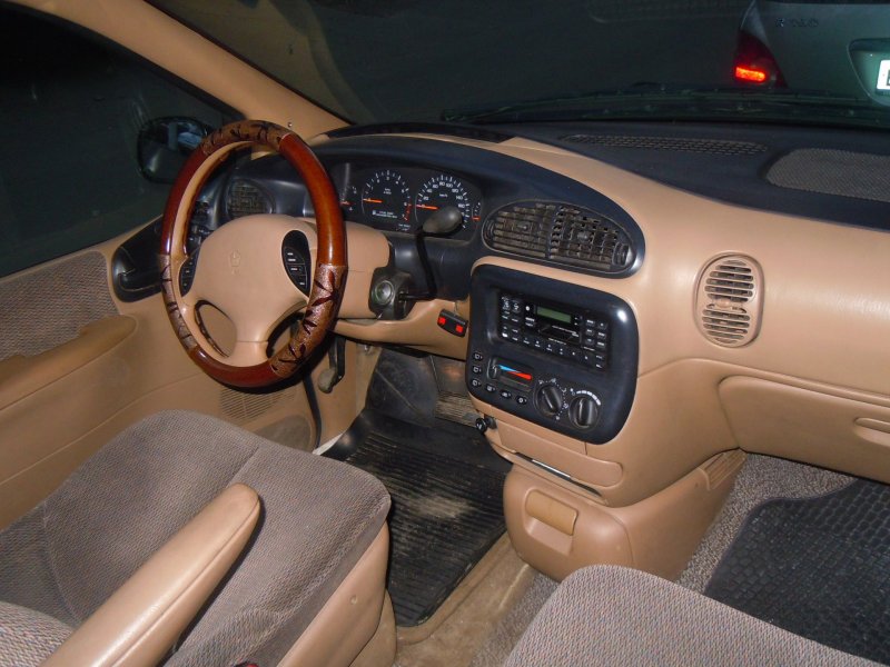 Chrysler Voyager 2002 салон