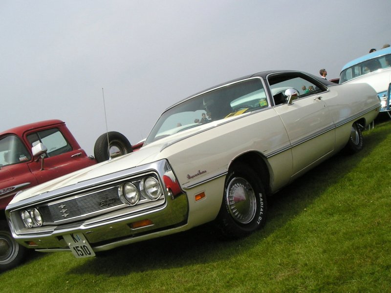 Chrysler Newport Custom 4dr HT 1972