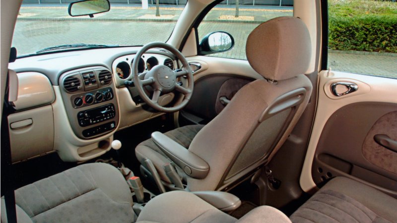 Chrysler pt Cruiser 2001 Interior