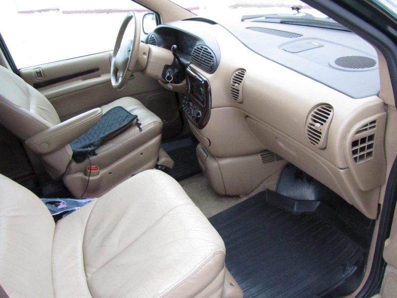 Chrysler Grand Voyager 2006 салон