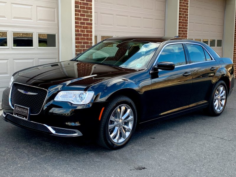 Chrysler 300c 2021