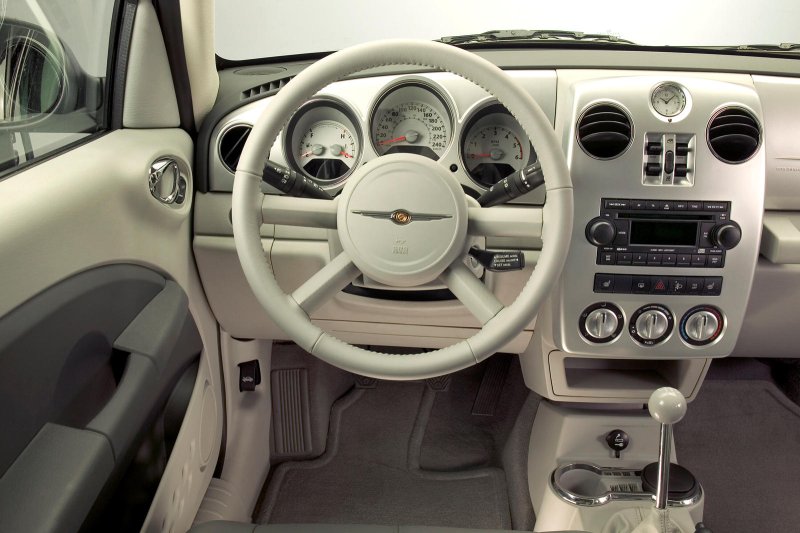 Chrysler pt Cruiser 2000 интерьер